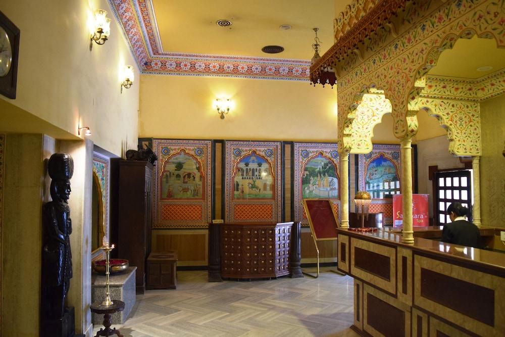 Fort Chandragupt Hotel Jaipur Exteriör bild